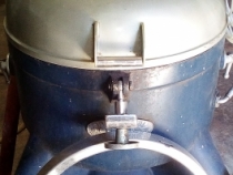 Semi-automatic centrifuge