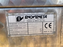 Pressa pneumatica enoveneta